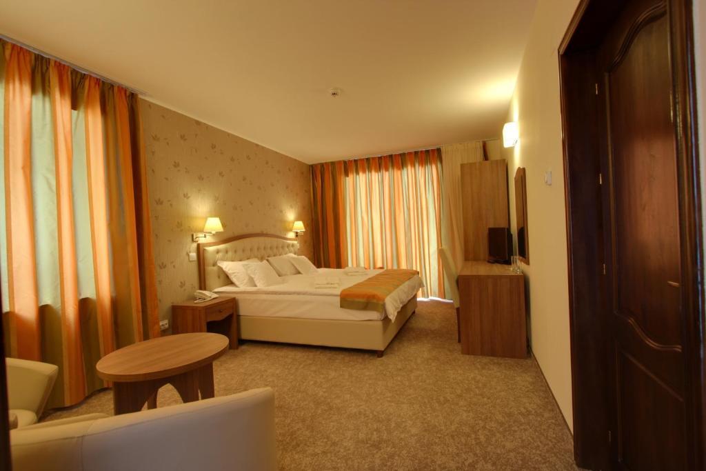 Hotel Crisalpin Poiana Brasov Quarto foto