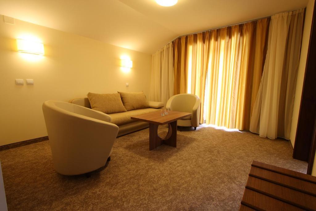 Hotel Crisalpin Poiana Brasov Quarto foto