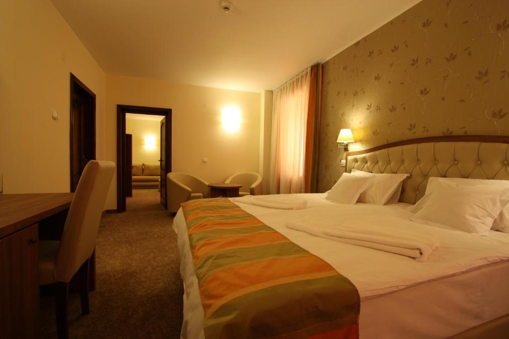 Hotel Crisalpin Poiana Brasov Quarto foto